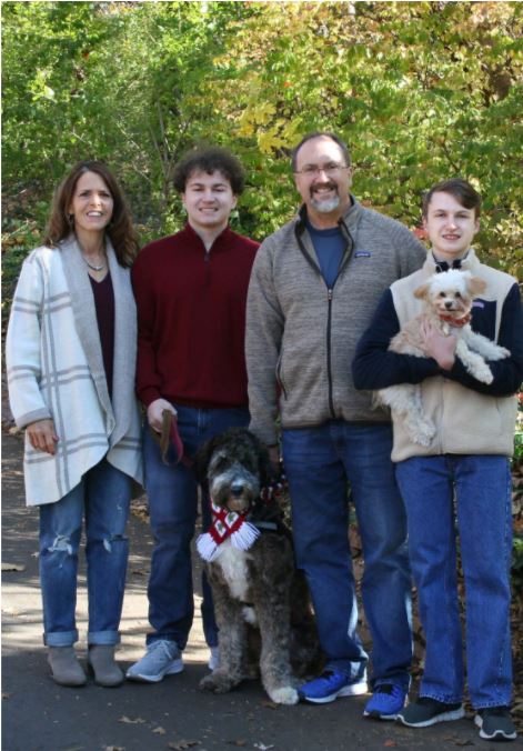 This image has an empty alt attribute; its file name is capture.jpg